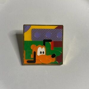 🐾 Disney Loungefly Mickey & Friends Mystery Pin – Pluto + Box 🎨✨